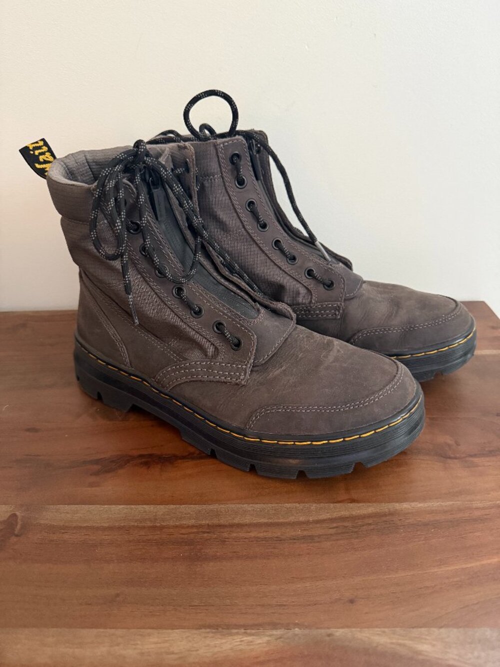 Dr. Martens Combs Jungle Zip Boots gunmetal Grey Combat Boots like new Men’s 10